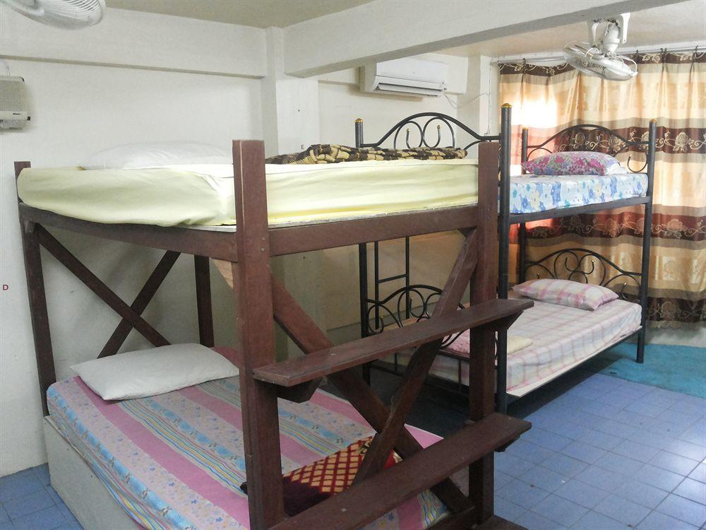 Q6 At 6 Hostel Bangkok Ngoại thất bức ảnh